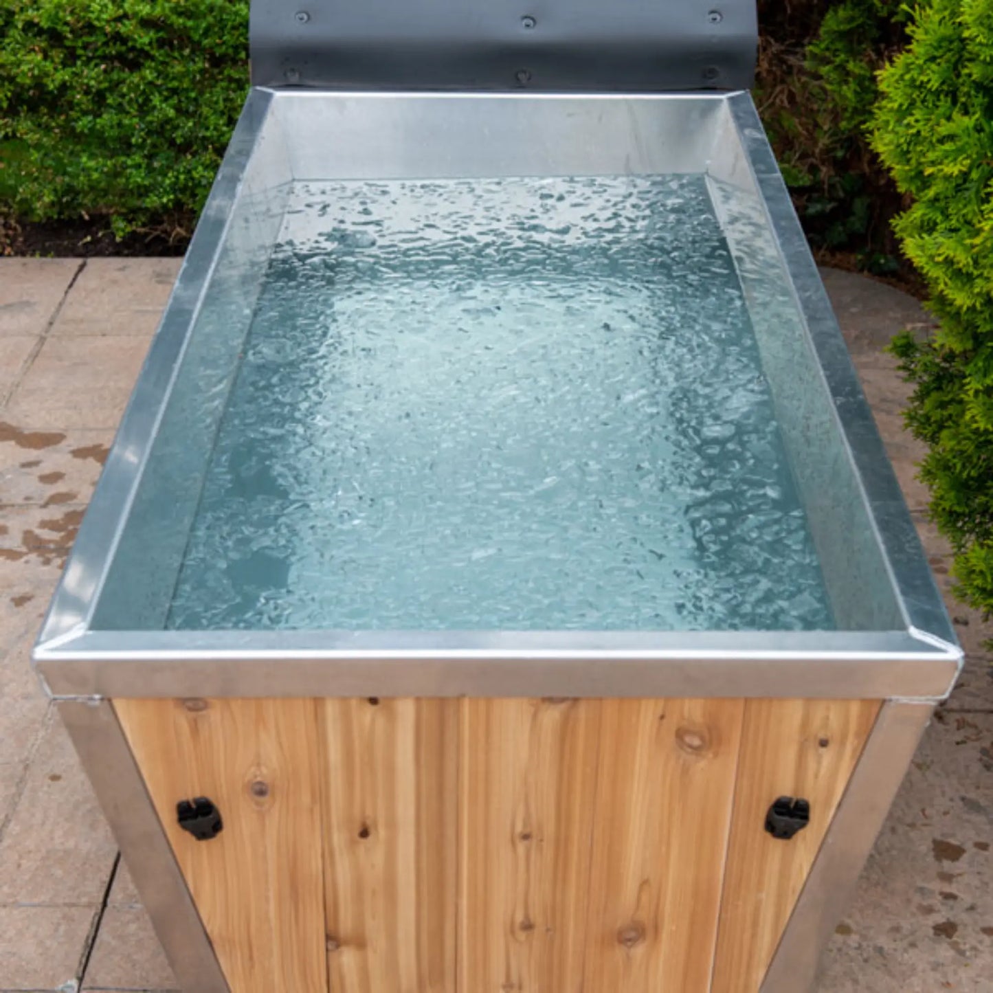 The Polar Plunge Tub by Dundalk